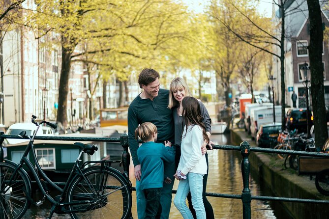 Vacation Photoshoot & Tour in Amsterdam - What Sandra adds behind the camera