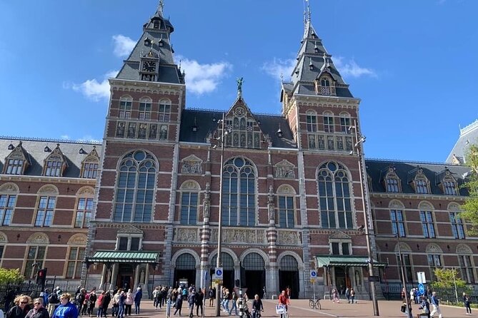 Van Gogh Museum, Rijks Museum & Walking Tour - Private Day Tour - Walking Amsterdam from canals to the old center