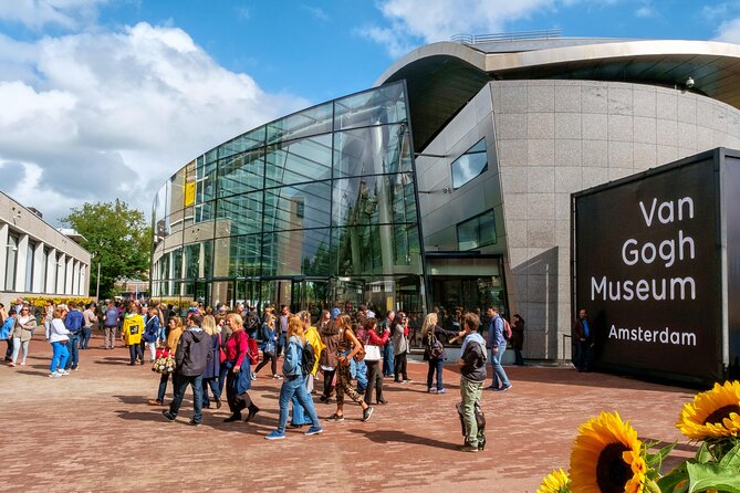 Van Gogh Museum Skip the Queue with Audio Guide - The Dutch paintings show Van Gogh before the famous colors