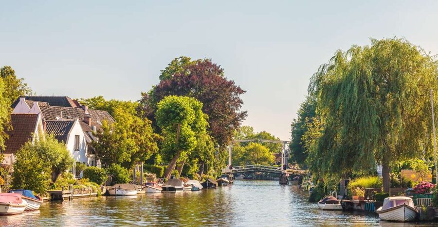 Vecht River: Full-day Cruise with Lunch - Pickup from Amsterdam, Utrecht, or Schiphol