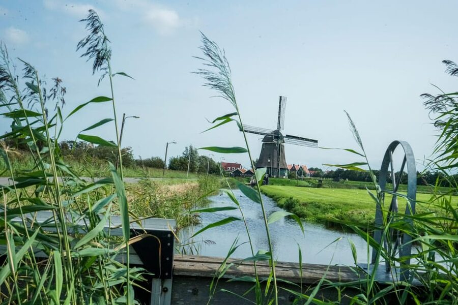 Volendam: E-Bike Rental including Highlights-Routes - Marken, the former island reached by dike
