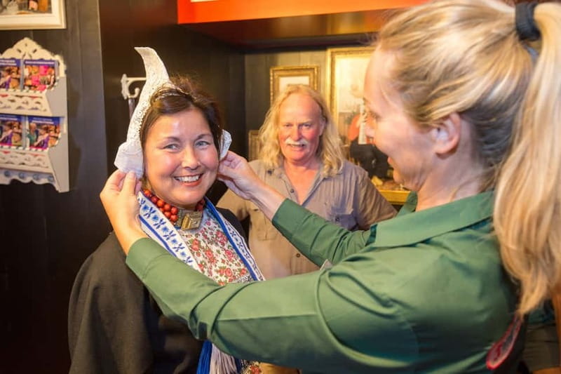 Volendam: Photo Opportunity in Traditional Dutch Costume - Key points to know before you book