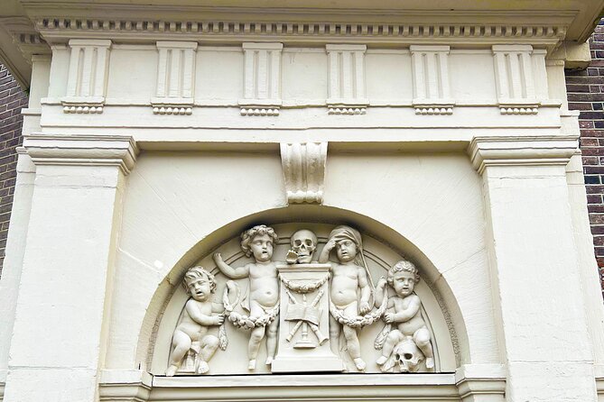 Walking Tour about Golden Age Architecture, private local guide - Why Amsterdam’s Golden Age looks the way it does