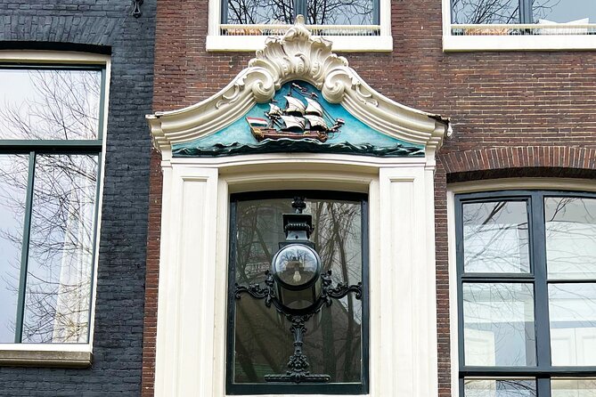 Walking Tour about Golden Age Architecture, private local guide - Ending at Westerkerk near the Anne Frank House