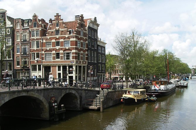 Walking tour of 2 hours of the highlights of Amsterdam - Nieuwmarkt, the Waag, and the old city edge