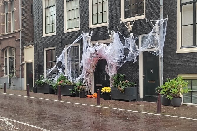 Walking Tour of Haunted Amsterdam - Spinhuissteeg brings the darker stories