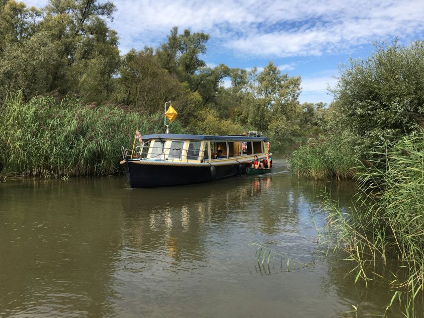 Werkendam: Boat Cruise and Biesbosch Museum Entry Ticket - A 75-minute cruise through creeks and trenches