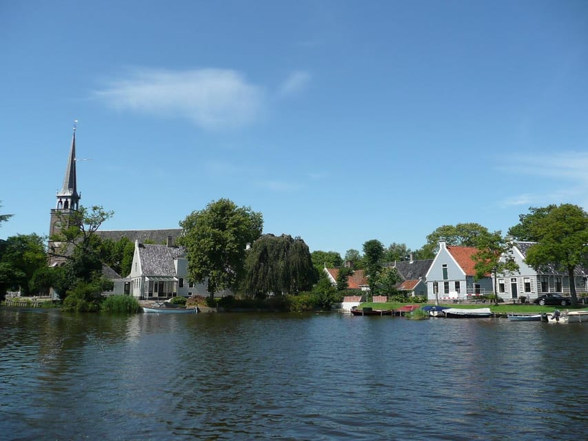 Whisperboat rental in beautiful area close to Amsterdam - Why Waterland makes a better boat trip than a city canal cruise