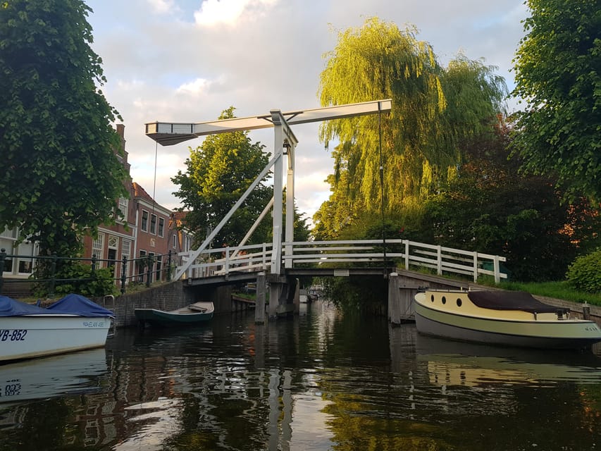 Whisperboat rental in beautiful area close to Amsterdam - Setting off from Broek in Waterland