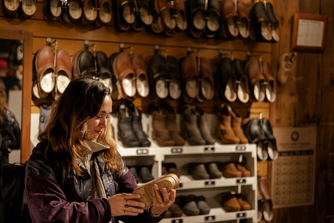 Zaanse Schans and Cheese Tasting Guided Tour from Amsterdam - Cheese making at Catharina Hoeve