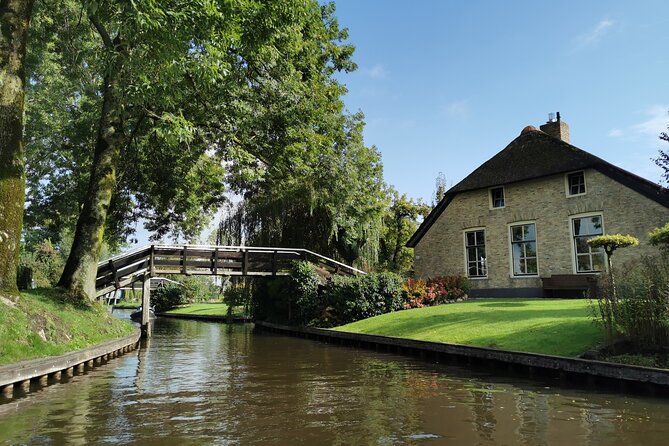 Zaanse Schans and Giethoorn Small-Group Tour with Hotel Pick-Up - The guides make the biggest difference