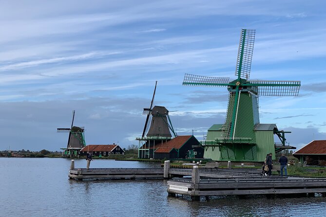 Zaanse Schans and Giethoorn Small-Group Tour with Hotel Pick-Up - Zaanse Schans: windmills with a working village feel