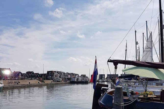Zaanse Schans and Volendam Private Tour – Clogs, Cheese and More - Jacobs Hoeve and the Henri Willig cheese tasting