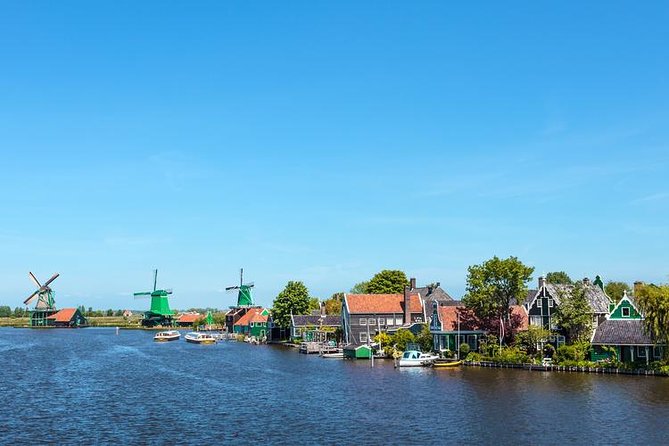 Zaanse Schans, Edam, Volendam and Marken Tour - The pace, vehicle, and group size