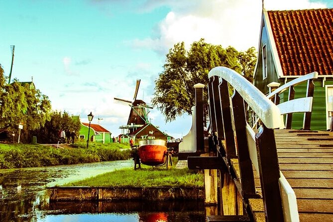 Zaanse Schans Edam Volendam Private Day Tour from Amsterdam - Volendam: waterfront food and local character