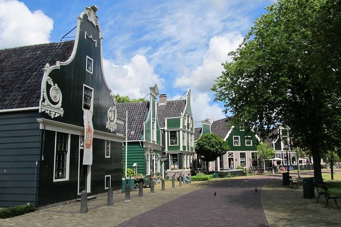 Zaanse Schans Private Tour Windmills - The guide’s style and flexibility