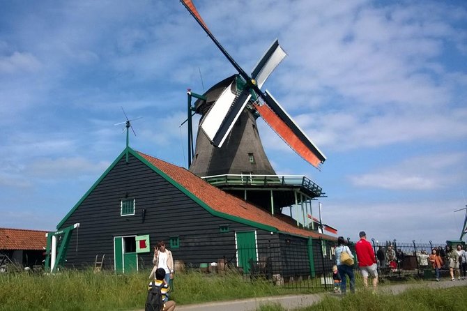 Zaanse Schans Small-Group Excursion from Zaandam - Green timber houses and the story of Zaanse Schans