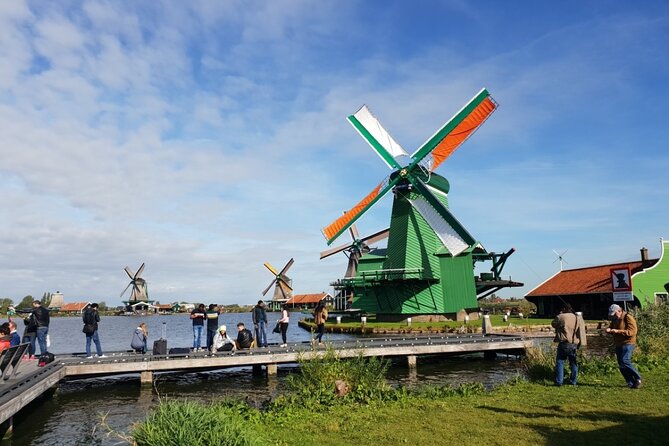 Zaanse Schans & Volendam Small-Group Tour with Hotel Pickup - Who should book this outing?