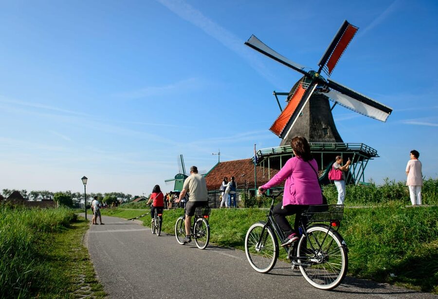 Zaanse Schans: Windmill & Museum Entry Ticket w/ Audio Guide - Historic houses and heritage buildings
