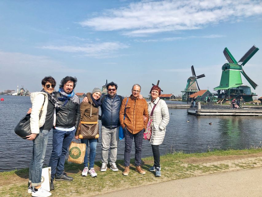 Zaanse Schans Windmills 4-Hour Tour in Italian - Meeting beneath Amsterdam Central’s big clock