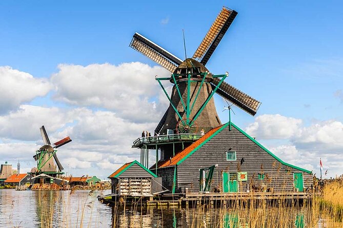 Zaanse Schans Windmills E Bike Day Trip from Amsterdam - Riding through the Twiske nature area