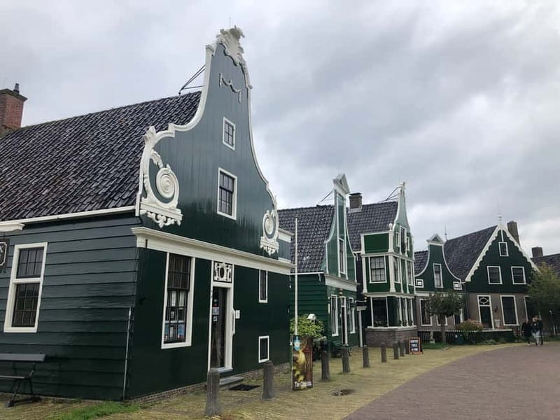 Zaanse Schans Windmills, Fishing Villages & Countryside - Who should book this day
