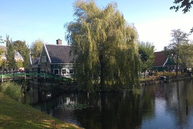 Zaanse Schans Windmills Private Tour from Amsterdam Airport - Catharina Hoeve Cheese Farm and the tasting stop